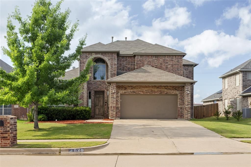 Photo of 629 Peach Lane, Burleson, TX 76028 (MLS # 21251645)