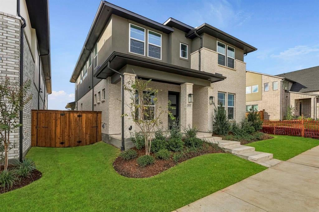 15593 Swallowtail Street