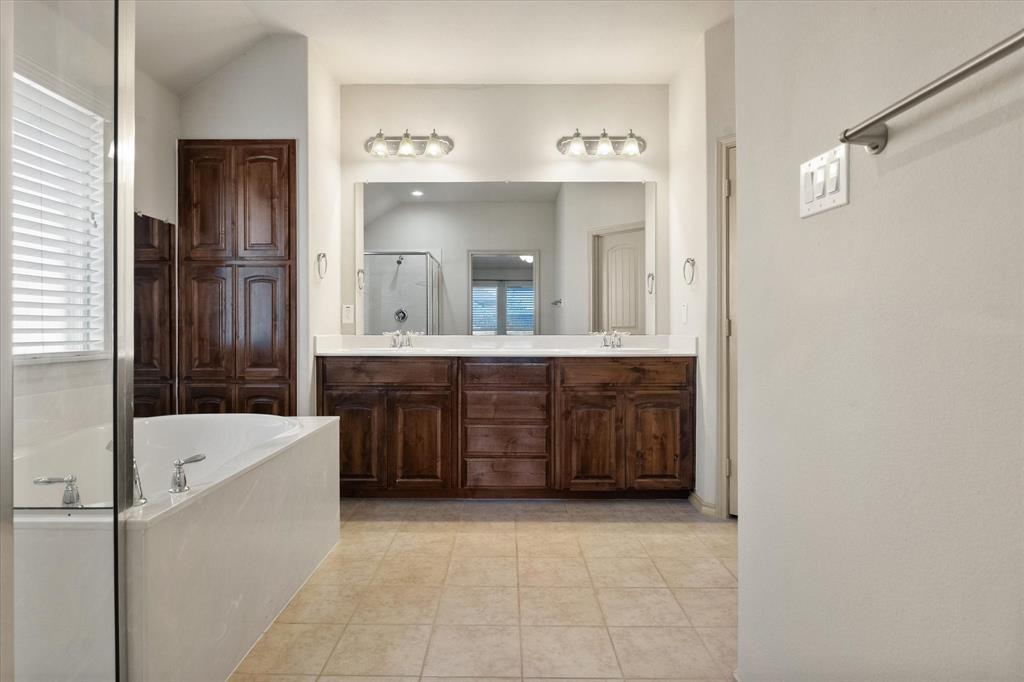 Midlothian Meadows V - Residential Lease