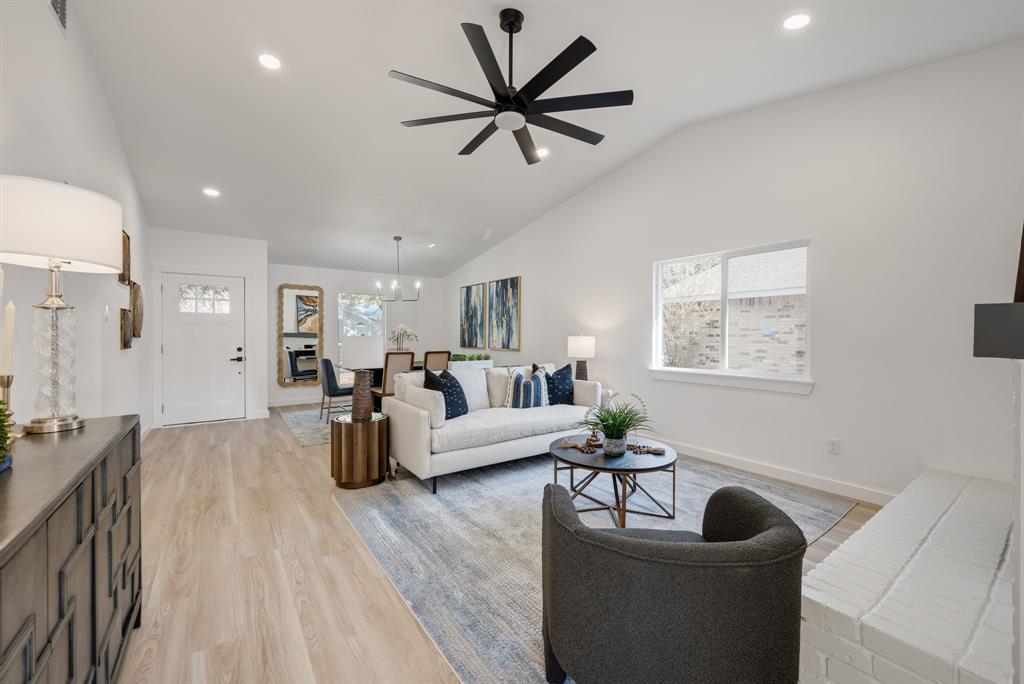 916 Harvest Glen Drive