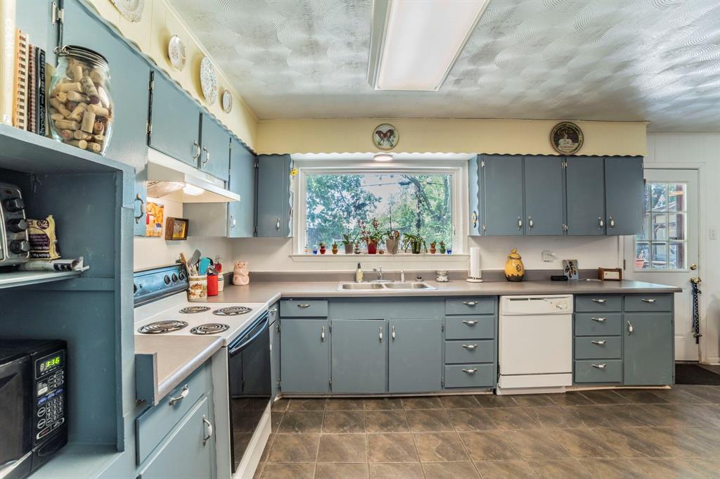 Oak Crest Estates - Residential