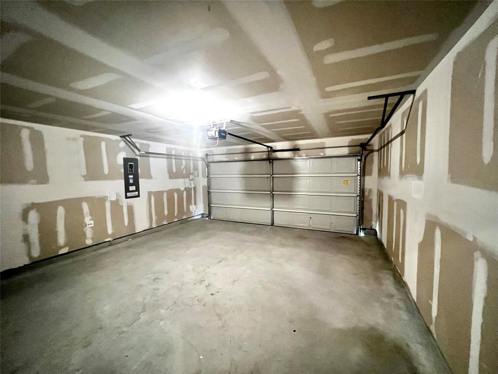 Briarwood Hills Ph 2 - Residential Lease