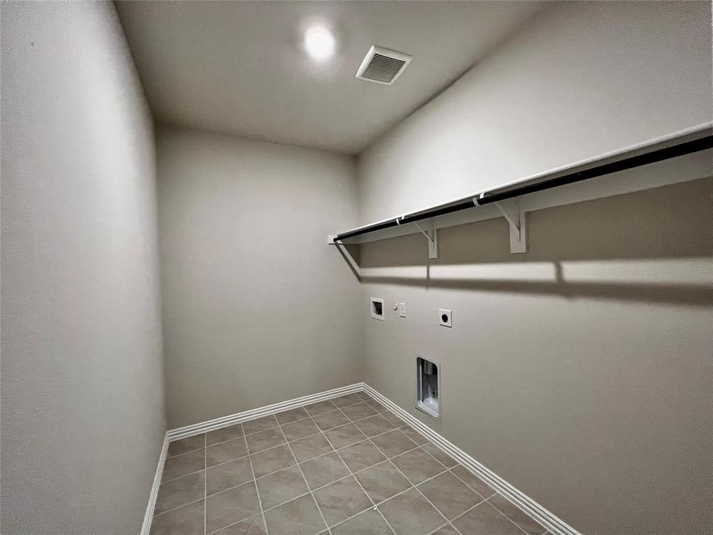 Briarwood Hills Ph 2 - Residential Lease