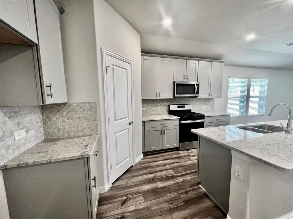 Briarwood Hills Ph 2 - Residential Lease