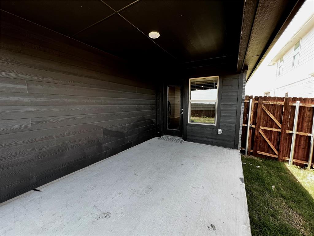 Briarwood Hills Ph 2 - Residential Lease