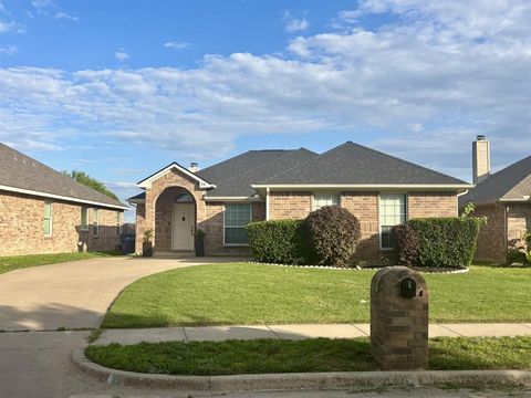 94 Briar Lane Waxahachie TX 75165