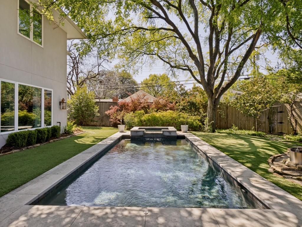 5832 Meadow Crest Drive