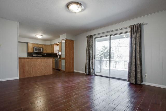 Lakeland Hills 01 - Residential Lease