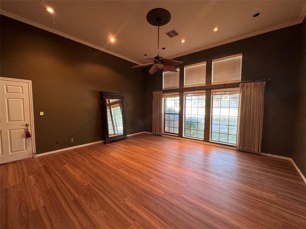 1500 Primrose Lane
