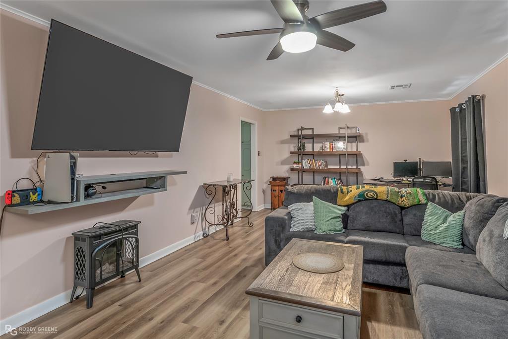 Bossier City, Louisiana 71112, United States, 4 Bedrooms Bedrooms, ,2 BathroomsBathrooms,Residential,Pending,159145