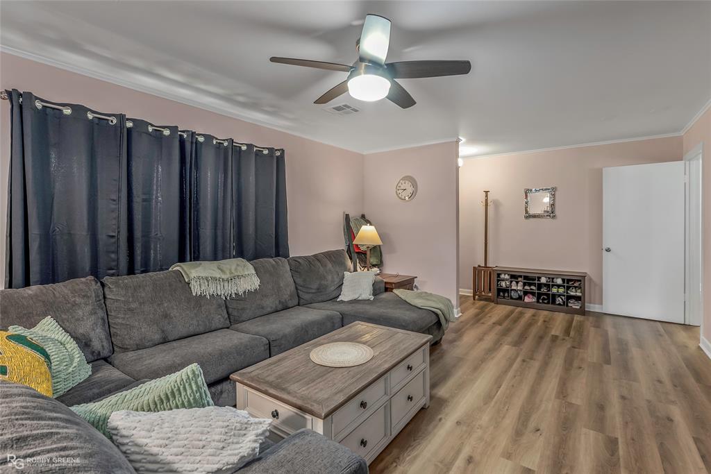 Bossier City, Louisiana 71112, United States, 4 Bedrooms Bedrooms, ,2 BathroomsBathrooms,Residential,Pending,159145