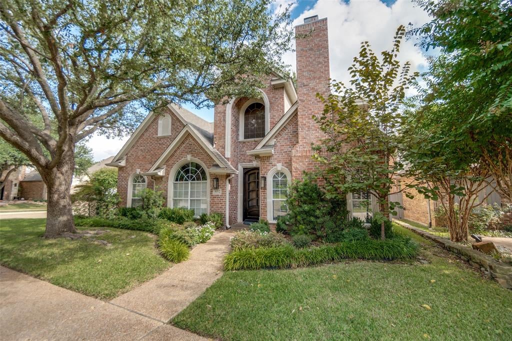 9352 Stratford Way