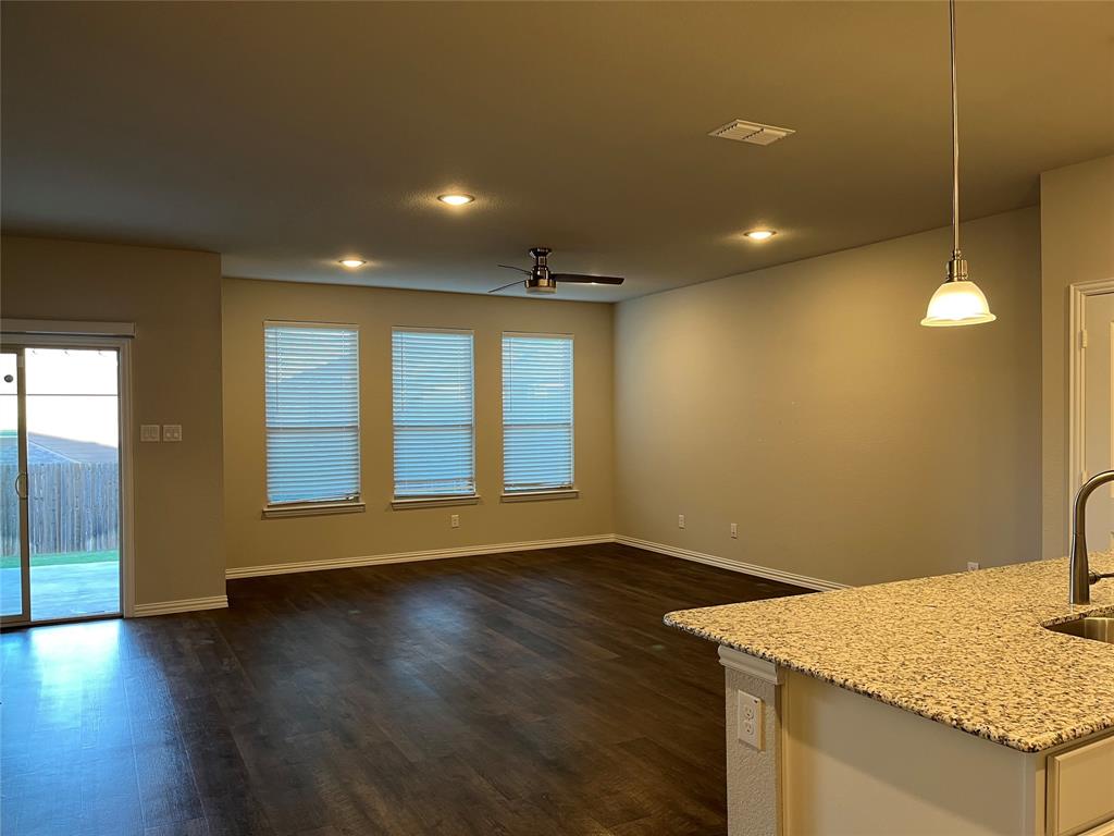 Lake Vista Ranch - Residential Lease