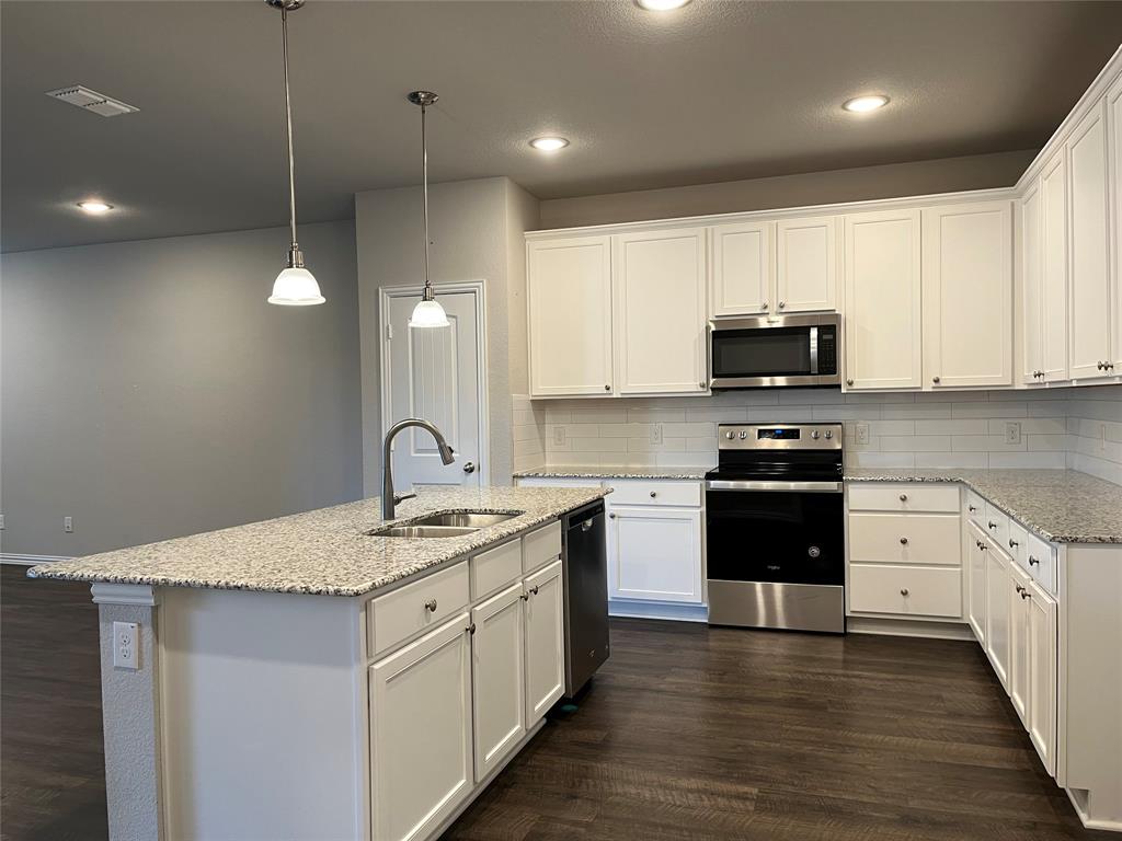 Lake Vista Ranch - Residential Lease