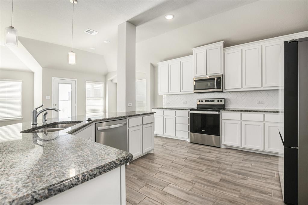 Chapel Creek Ranch Add - Residential Lease