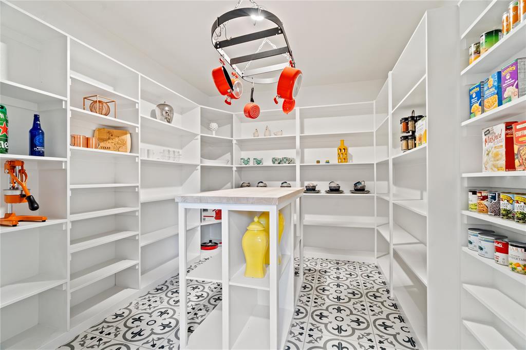 Janmar Circle 02 - Residential