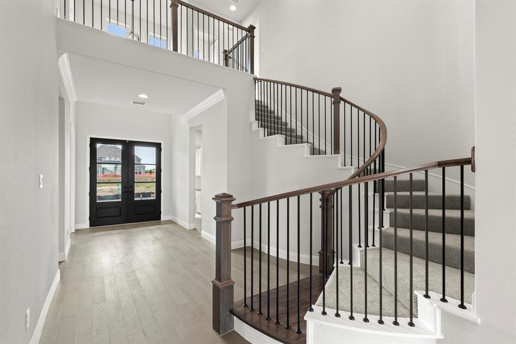 2122 Clairmount Drive