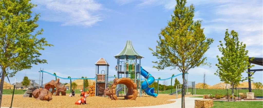 avery pointe - Residential