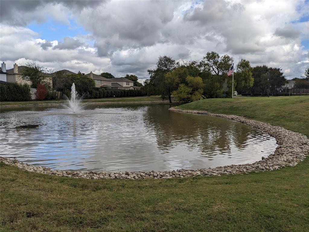 avery pointe - Residential