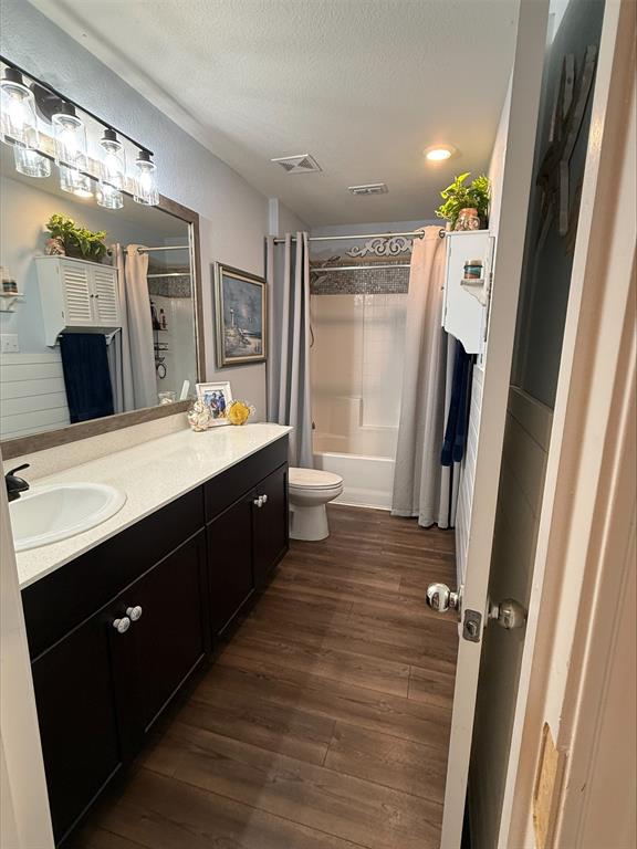 avery pointe - Residential