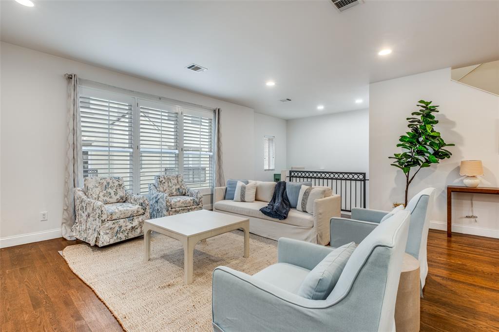 Cambrick Square North Condos - Residential