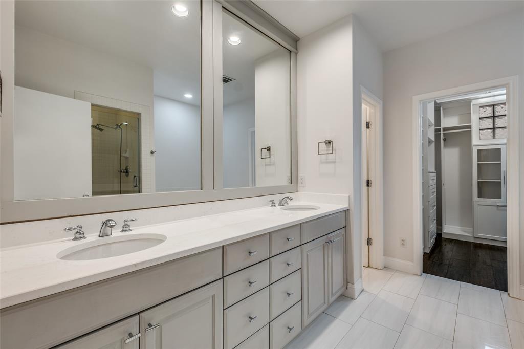 Cambrick Square North Condos - Residential