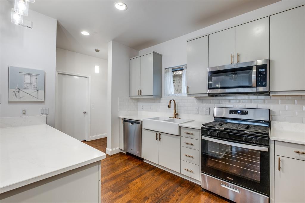 Cambrick Square North Condos - Residential