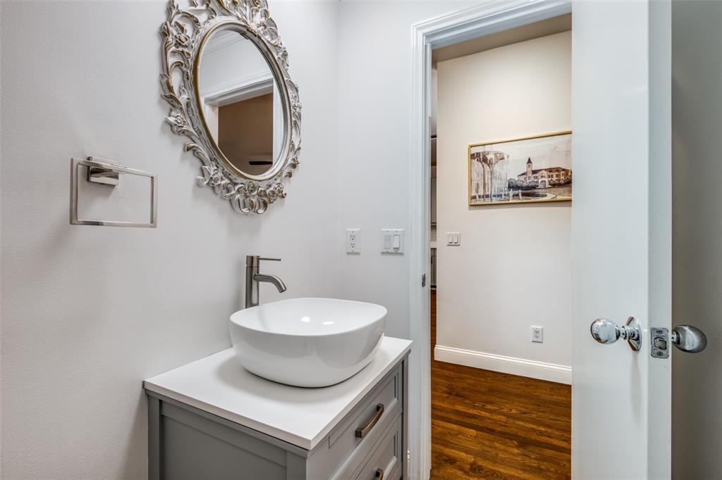 Cambrick Square North Condos - Residential