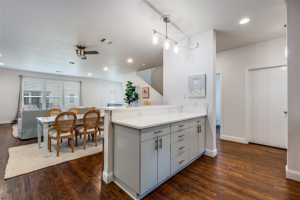 Cambrick Square North Condos - Residential