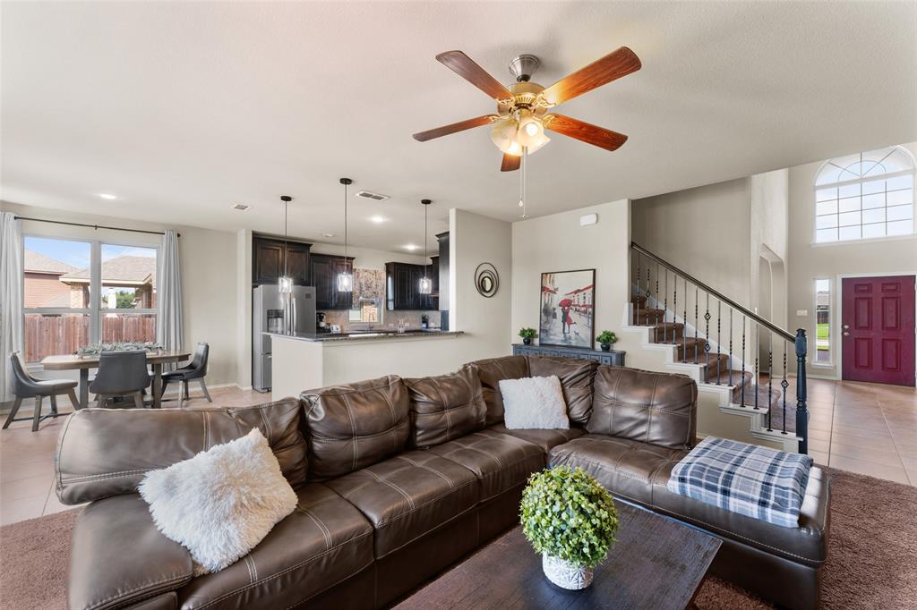 Kingston Mdws Ph 4 - Residential