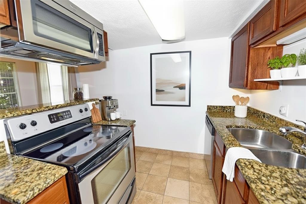 Hartford Condo - Residential