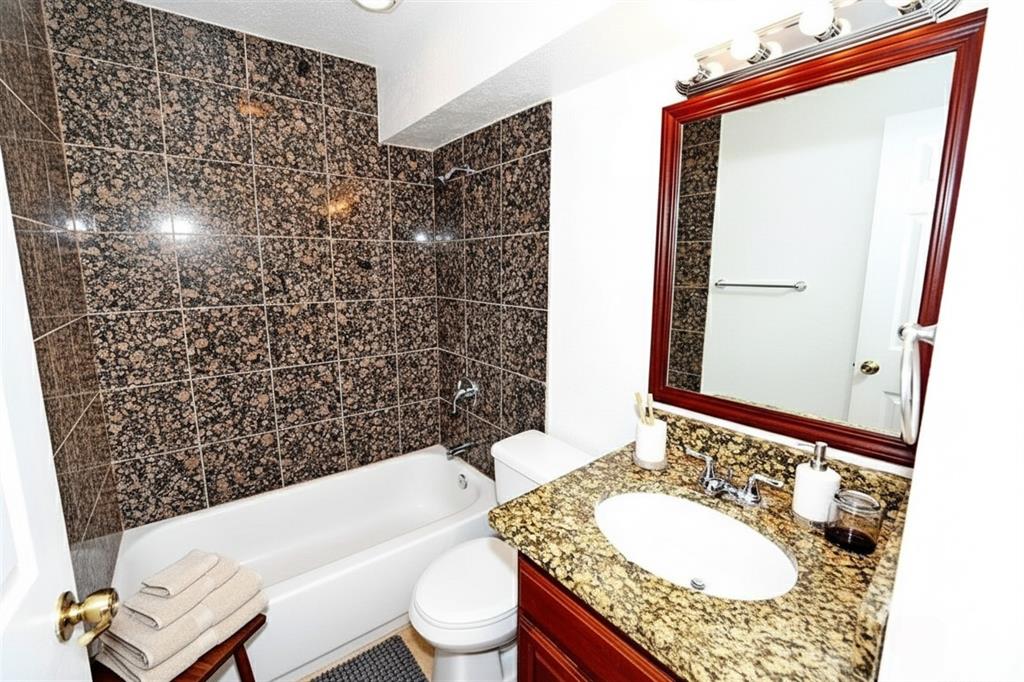 Hartford Condo - Residential