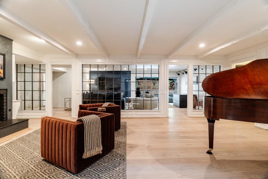 2304 Wakeforest Court