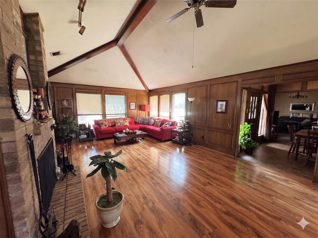 3505 Kingsbridge Drive