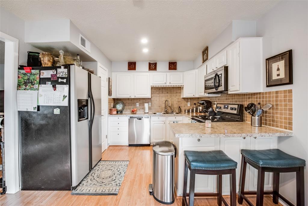 Club - Residential Lease