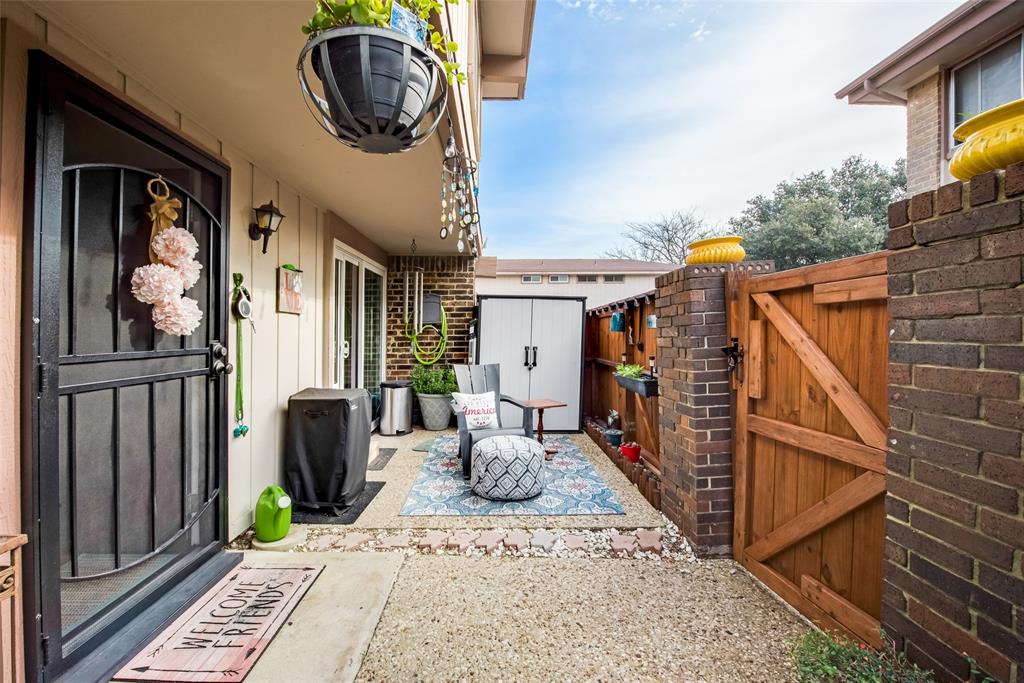 Club - Residential Lease