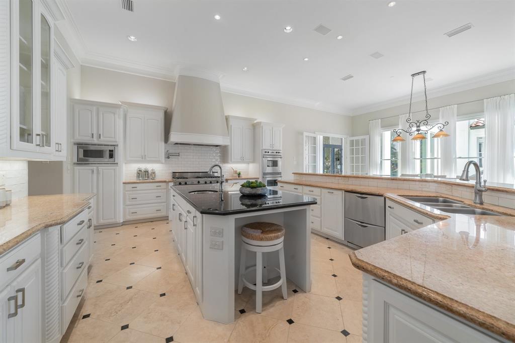 OLD ORCHARD COUNTRY EST UNREC - Residential