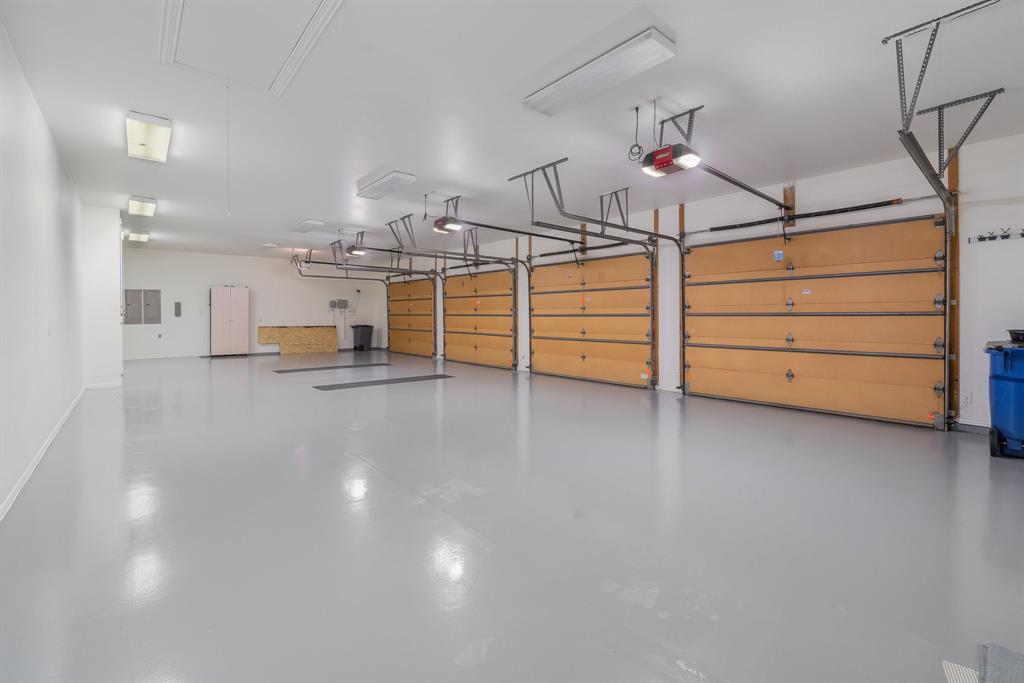 OLD ORCHARD COUNTRY EST UNREC - Residential