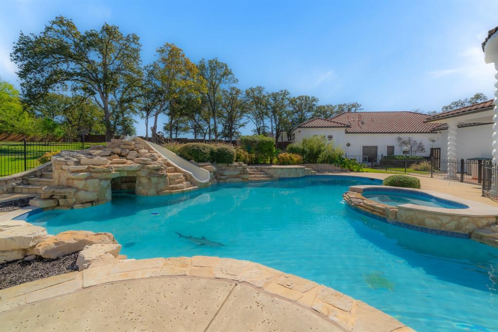 OLD ORCHARD COUNTRY EST UNREC - Residential