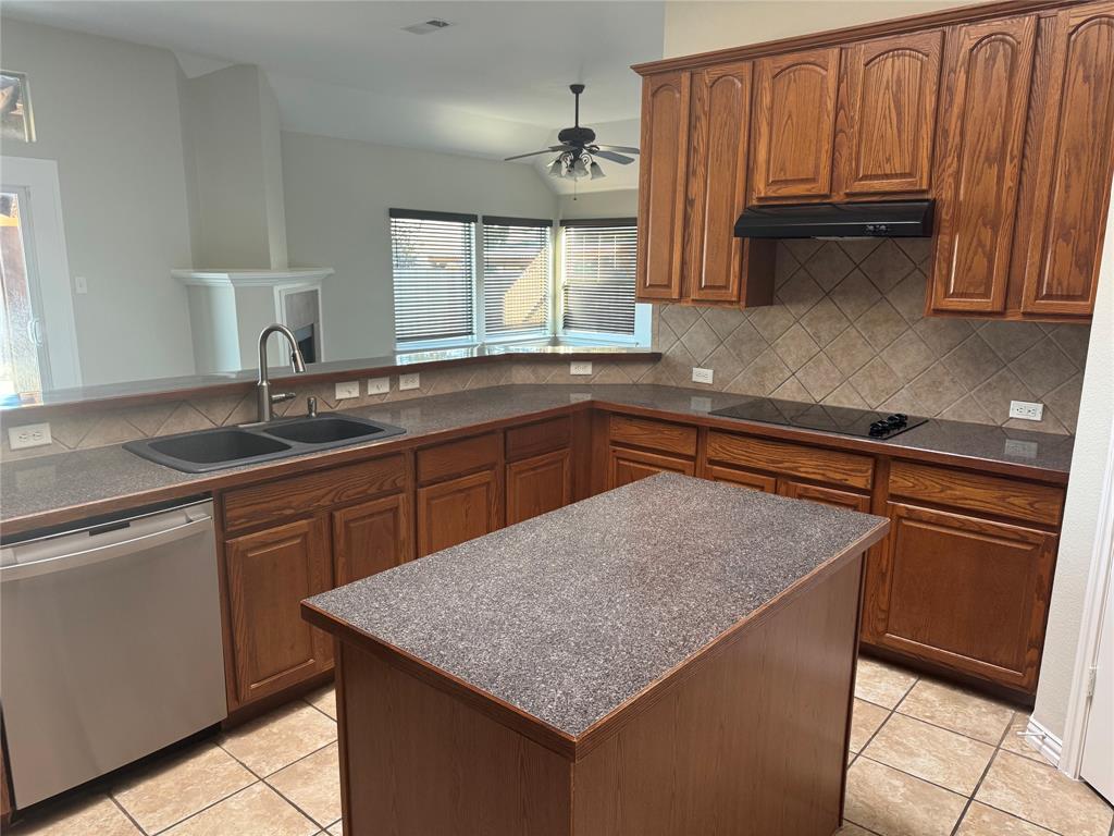 Mistletoe Hill Ph I & II - Residential