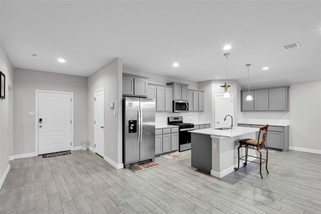 1221 Rolling Meadows Drive