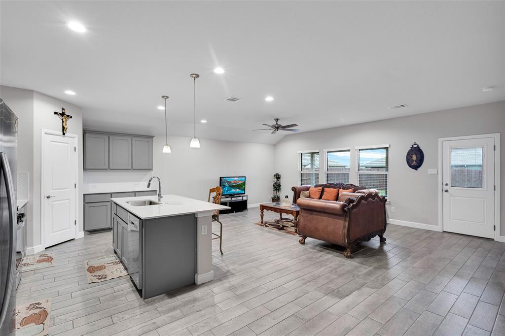 1221 Rolling Meadows Drive