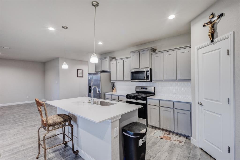 1221 Rolling Meadows Drive