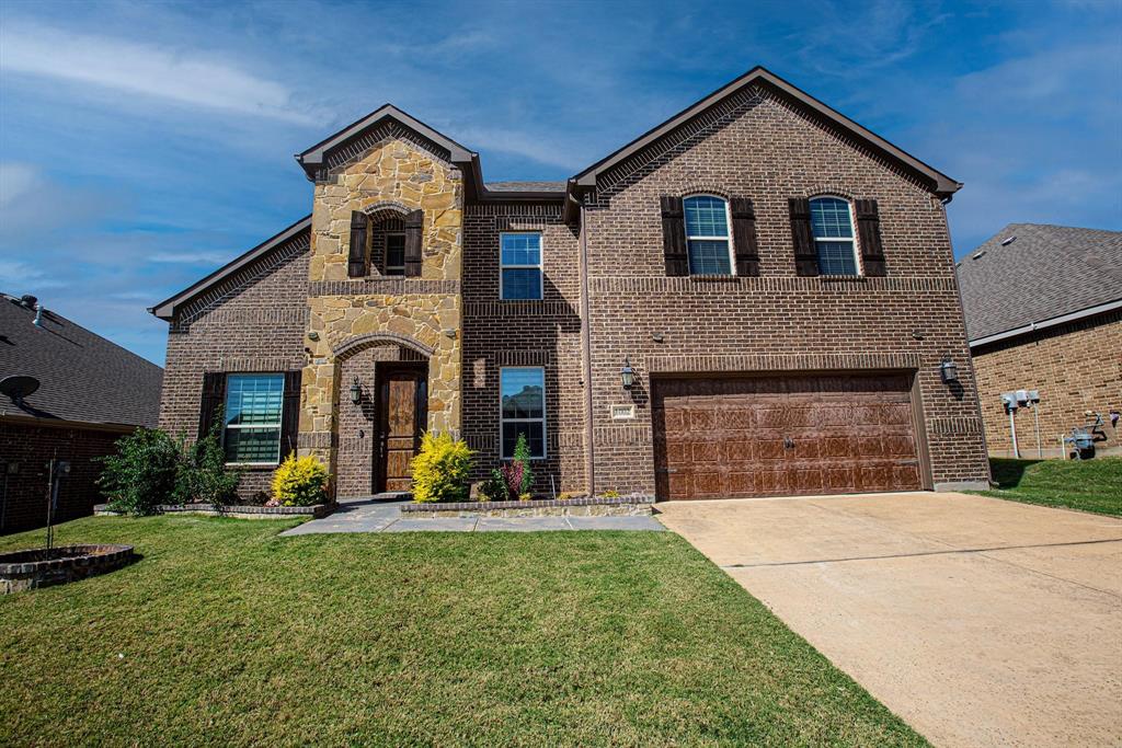 1002 Nail Lane