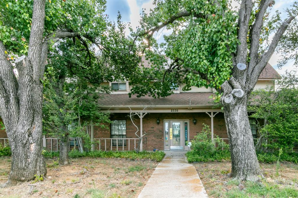 Shady Oaks Gardens Sub - Commercial Lease