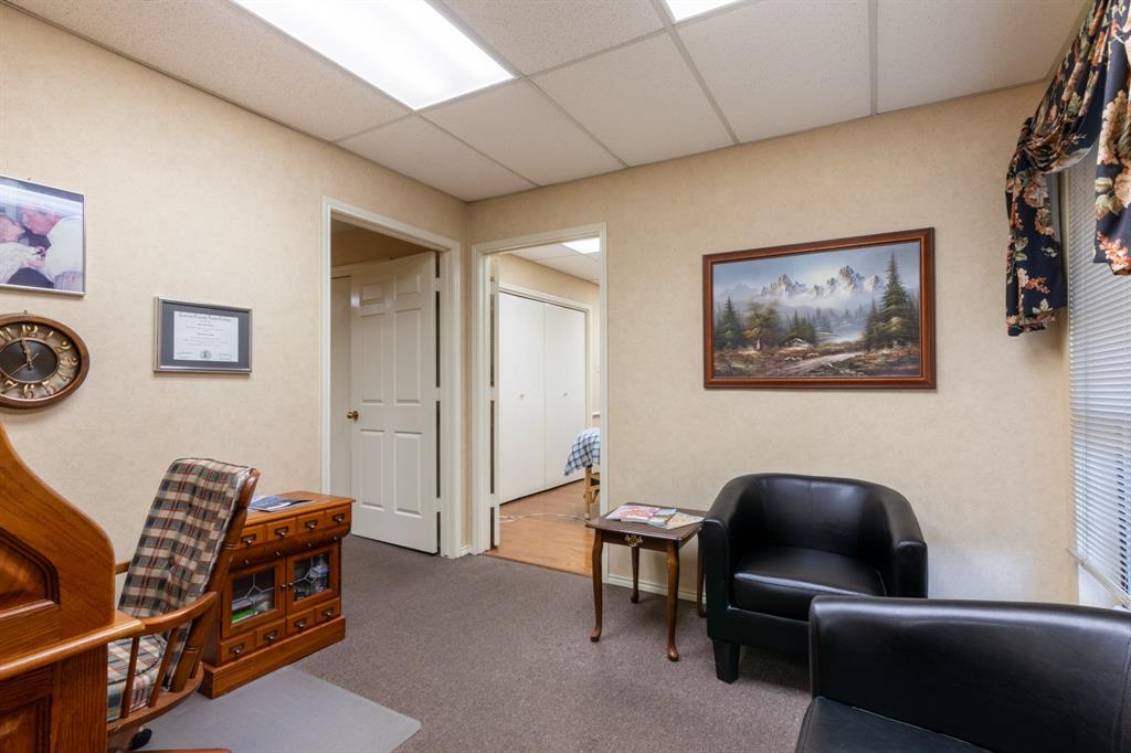 Shady Oaks Gardens Sub - Commercial Lease