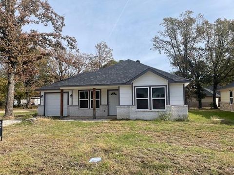 A home in West Tawakoni