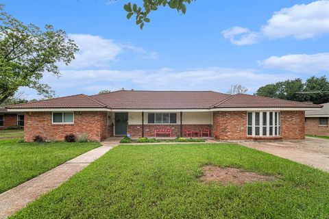 5816 Whitman Avenue Fort Worth TX 76133