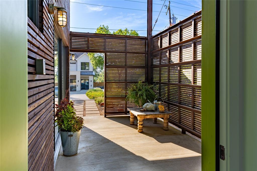 8903 San Leandro Drive