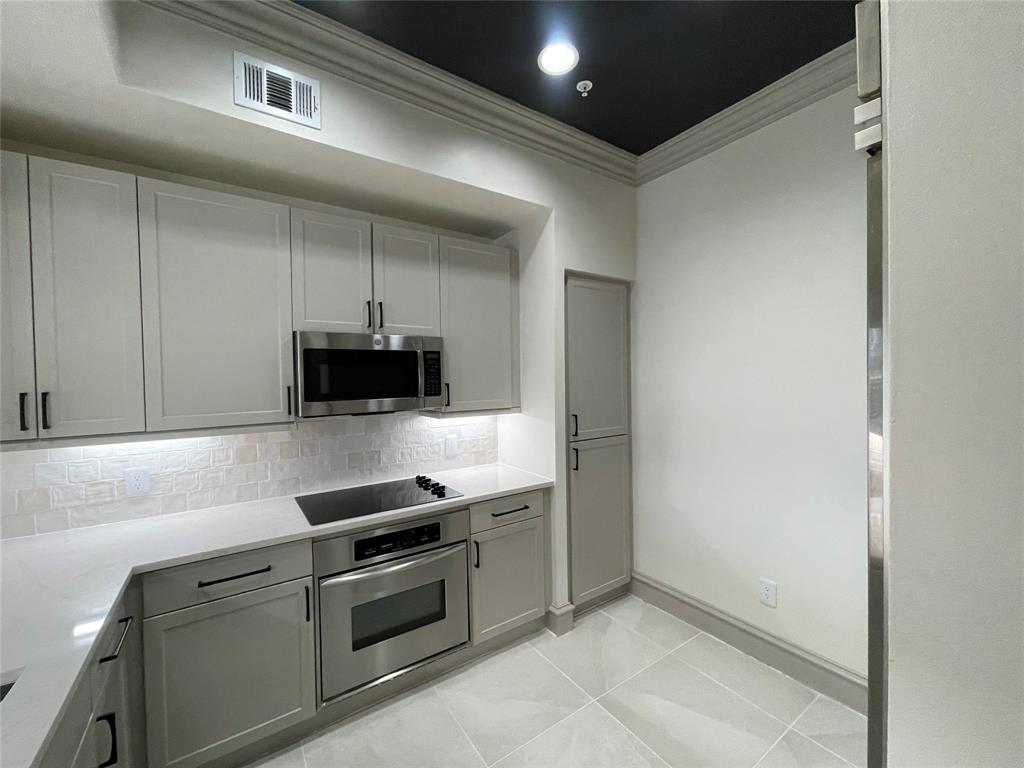 Turtle Creek - Residential Lease